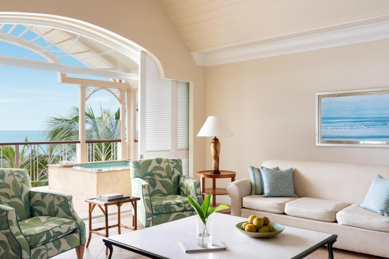 2 Bedroom Butler Beachfront Villa Suite Plunge Pool